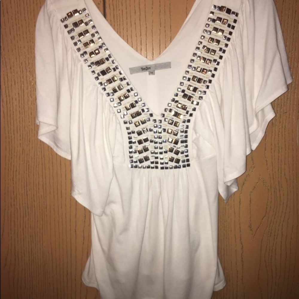 Flowy sleeve, studded neck shirt